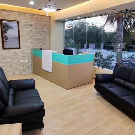 Hotel El Barco Compostela de Azua 外观 照片