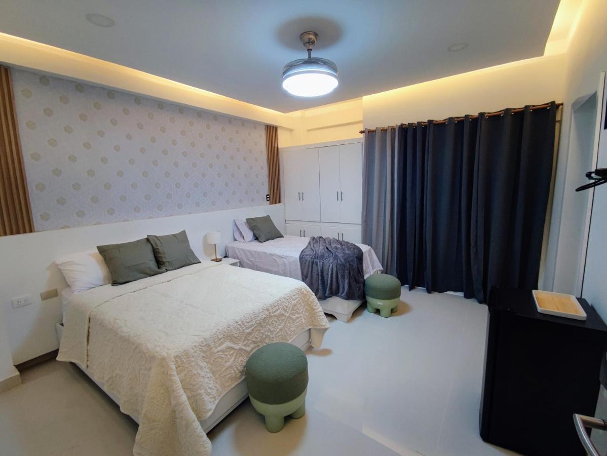 Hotel El Barco Compostela de Azua 外观 照片